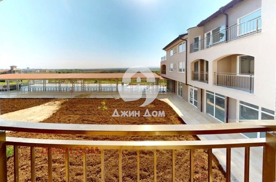 Продава  1-стаен област Бургас , с. Кошарица , 52 кв.м | 30926319