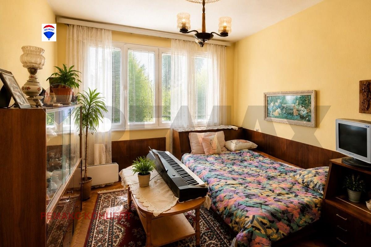Продава МНОГОСТАЕН, гр. Шумен, Куршун чешма, снимка 4 - Апартаменти - 54537883
