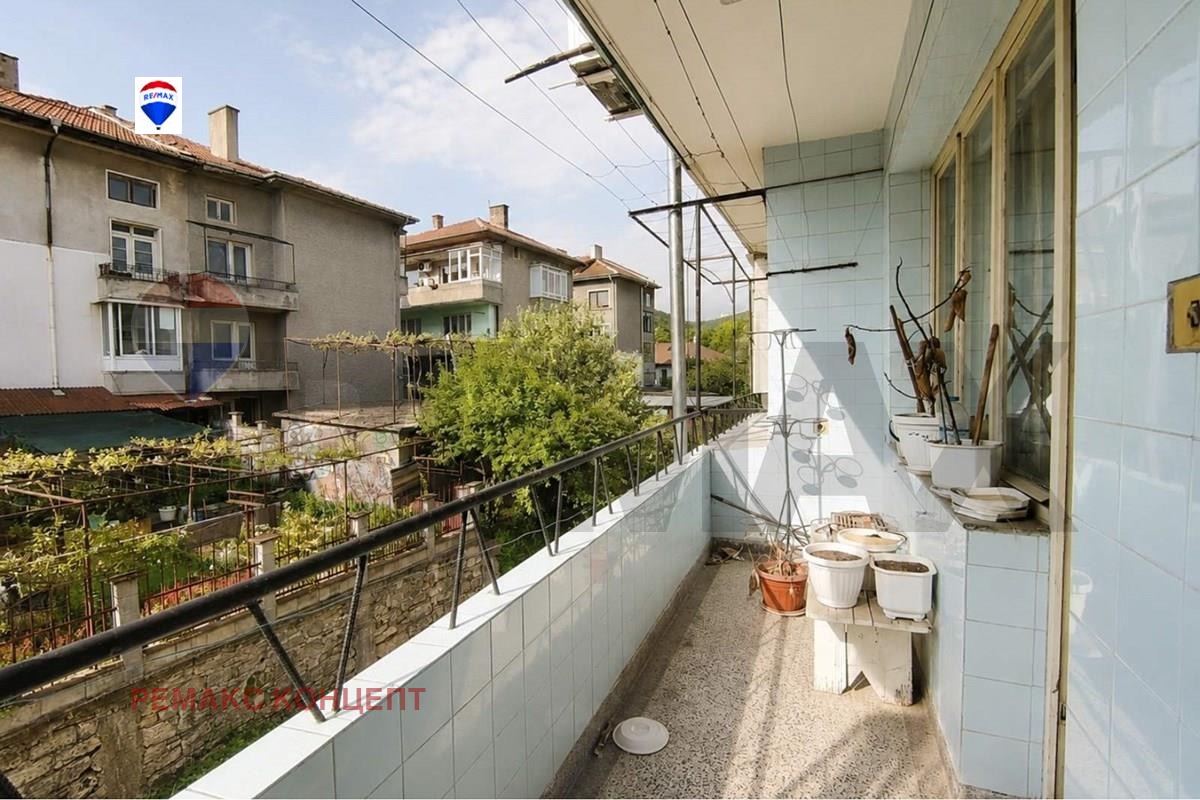 Продава МНОГОСТАЕН, гр. Шумен, Куршун чешма, снимка 9 - Апартаменти - 54537883