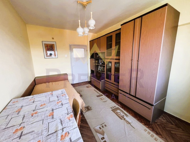 Продава  3-стаен град Добрич , Център , 90 кв.м | 32763543 - изображение [2]