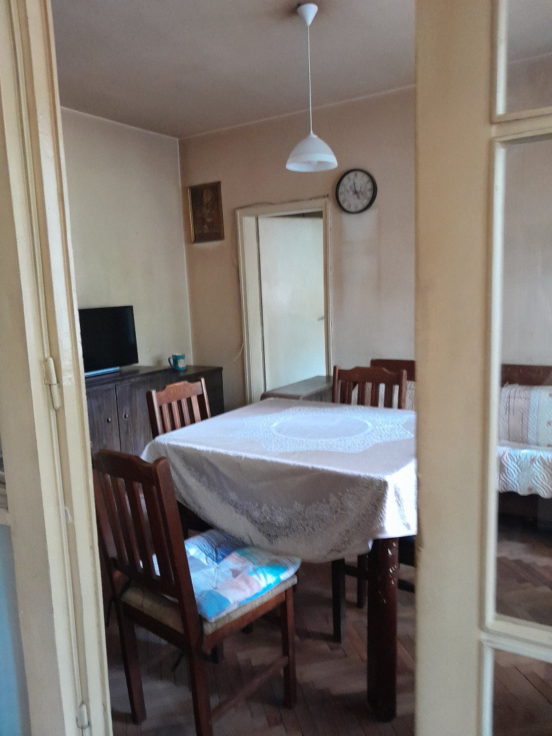 Myytävänä  2 makuuhuonetta Plovdiv , Tsentar , 100 neliömetriä | 28769729 - kuva [3]