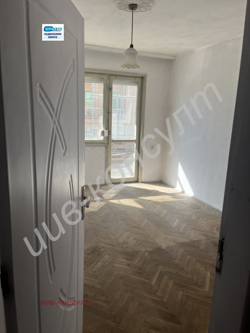 In vendita  2 camere da letto Veliko Tarnovo , Tsentar , 100 mq | 71043742 - Immagine [2]