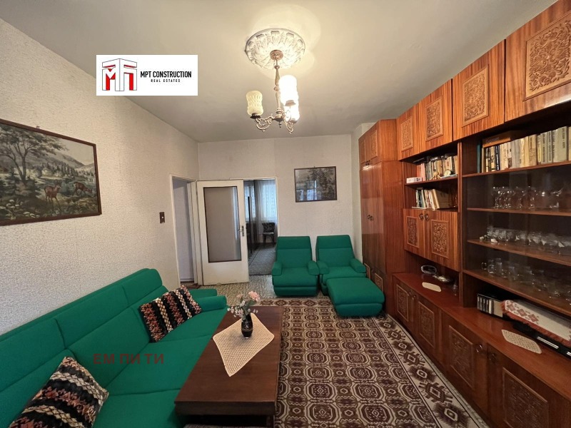 Продава  3-стаен град Пловдив , Изгрев , 82 кв.м | 38293067 - изображение [2]