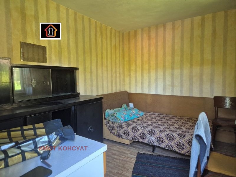 Продава КЪЩА, с. Типченица, област Враца, снимка 4 - Къщи - 52636707