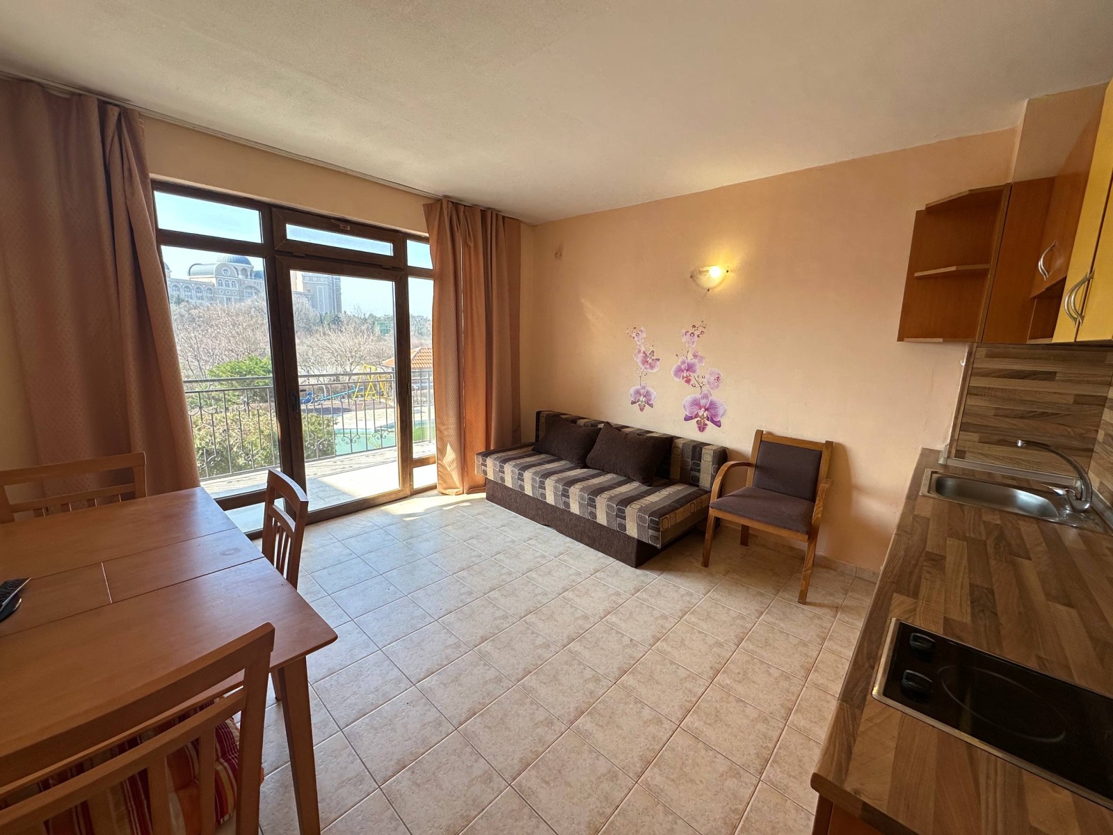 Продава  2-стаен област Бургас , гр. Свети Влас , 64 кв.м | 29846098