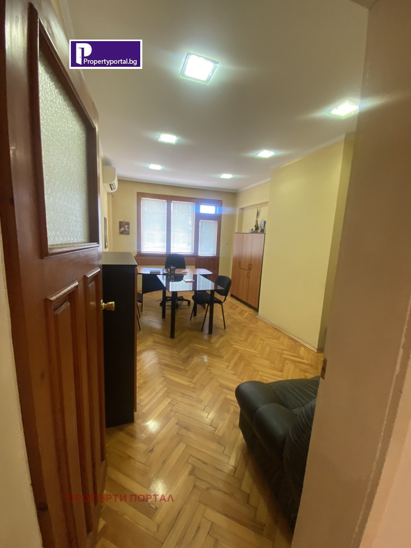 Te koop  2 slaapkamers Burgas , Tsentar , 105 m² | 35177719 - afbeelding [15]