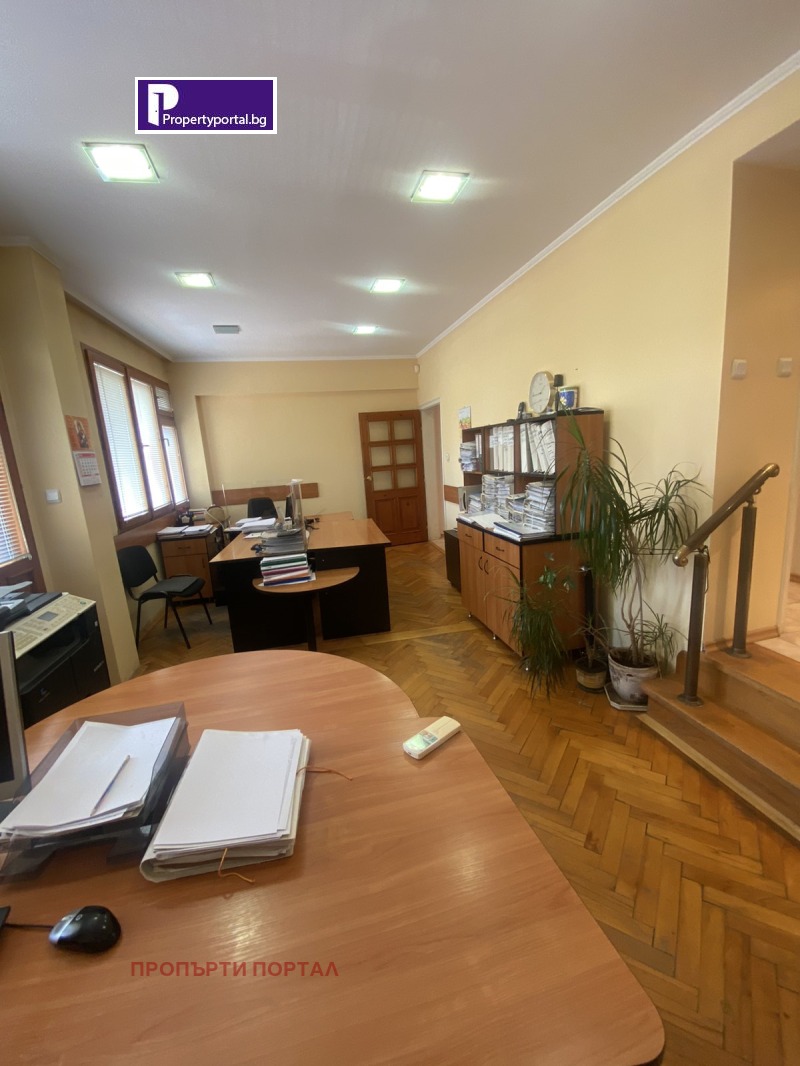 Продаја  2 спаваће собе Бургас , Центар , 105 м2 | 35177719