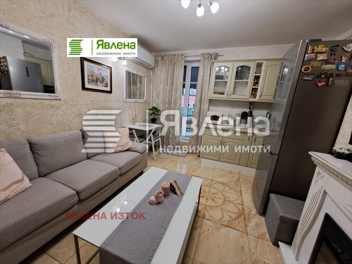 Продава  3-стаен град София , Надежда 2 , 93 кв.м | 26173727