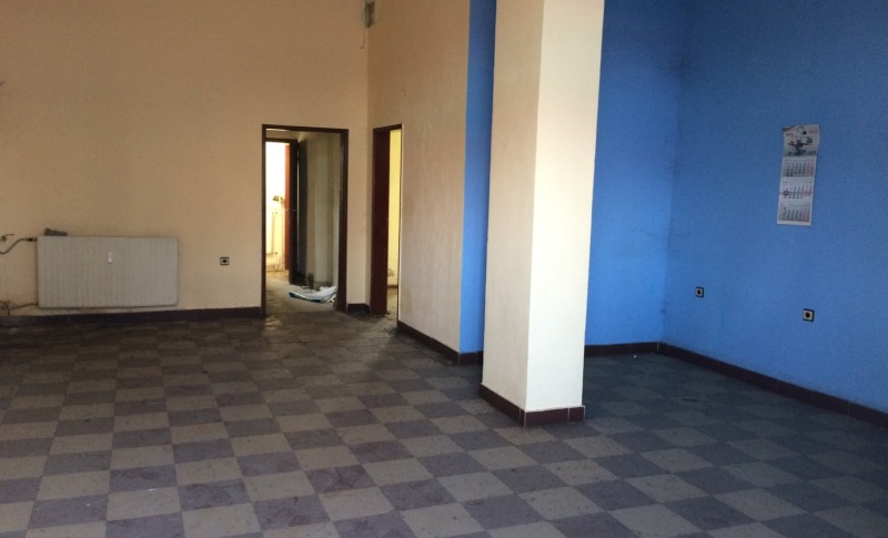 Продава МАГАЗИН, гр. София, Център, снимка 2 - Магазини - 53482015