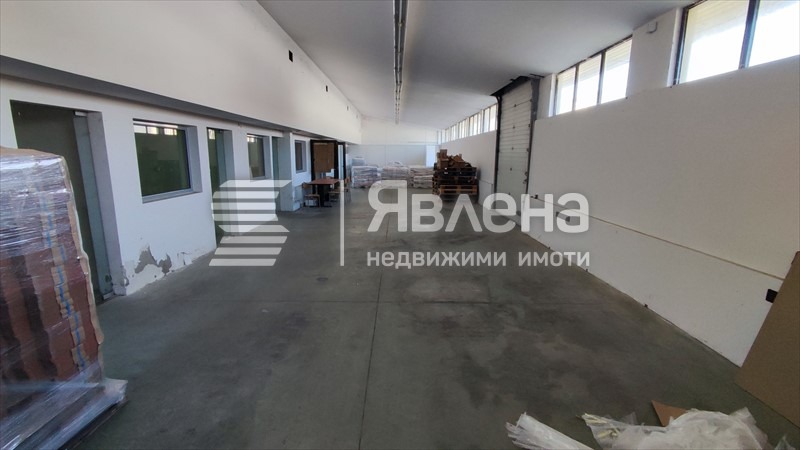 Продава СКЛАД, гр. Пловдив, Индустриална зона - Север, снимка 3 - Складове - 54296622