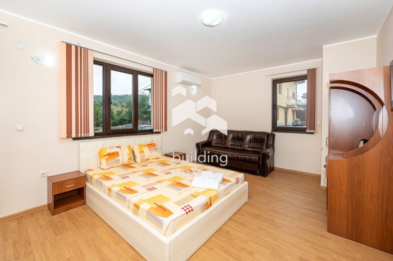 Продава  Хотел област Пазарджик , гр. Батак , 630 кв.м | 87783804 - изображение [8]