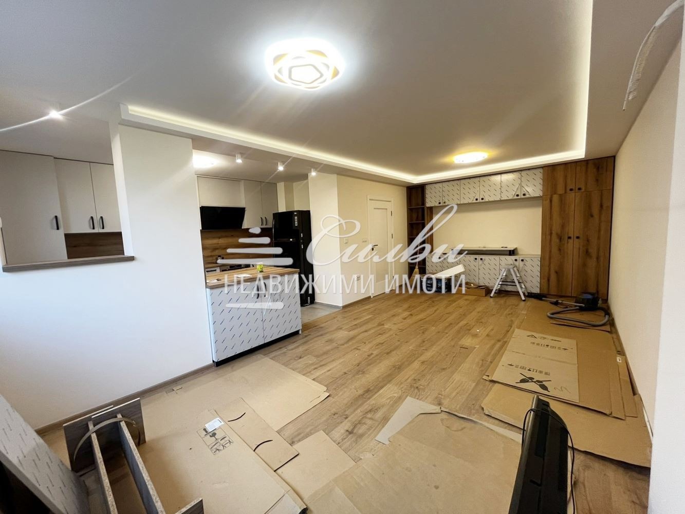 Продава 3-СТАЕН, гр. Шумен, Център, снимка 2 - Апартаменти - 52602313