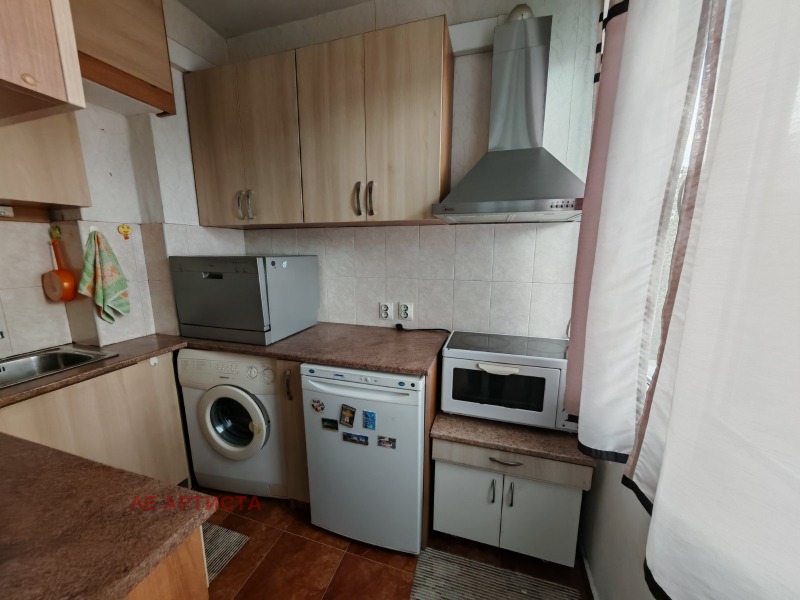 Til salgs  1 soverom Sofia , Krasno selo , 48 kvm | 30617055 - bilde [3]