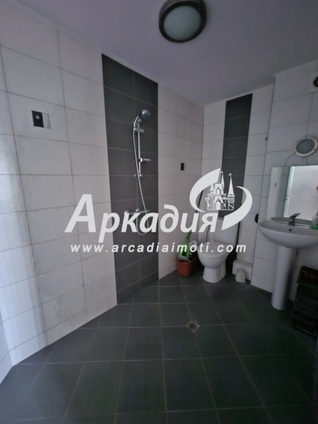 In vendita  Casa Plovdiv , Tsentar , 250 mq | 40021375 - Immagine [16]