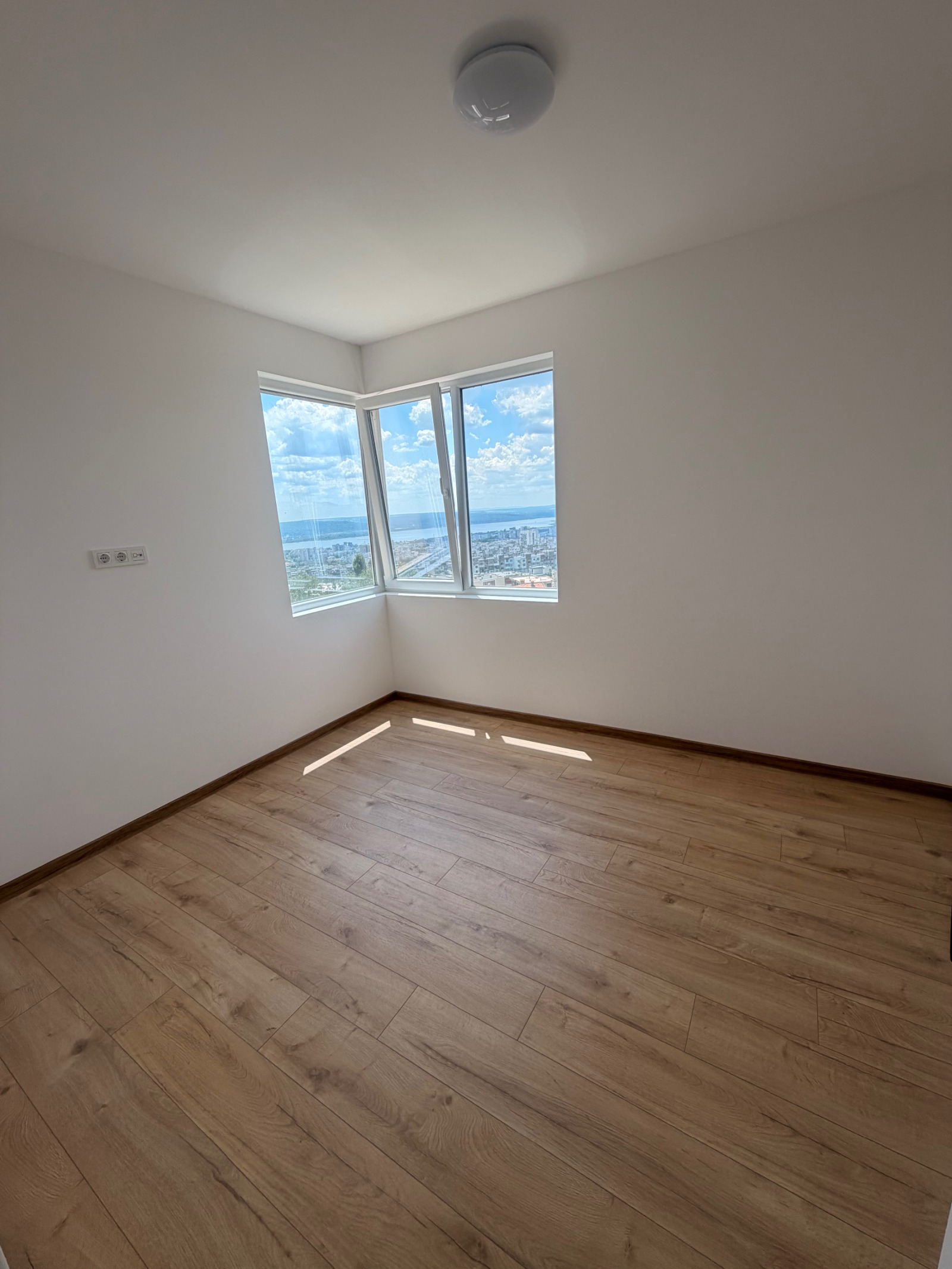 Продава 2-СТАЕН, гр. Варна, м-т Пчелина, снимка 4 - Апартаменти - 55300731