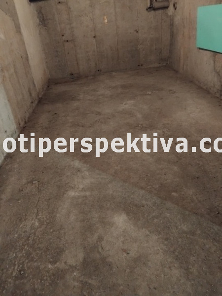 Продава ГАРАЖ, ПАРКОМЯСТО, гр. Пловдив, Кършияка, снимка 3 - Гаражи и паркоместа - 55217863