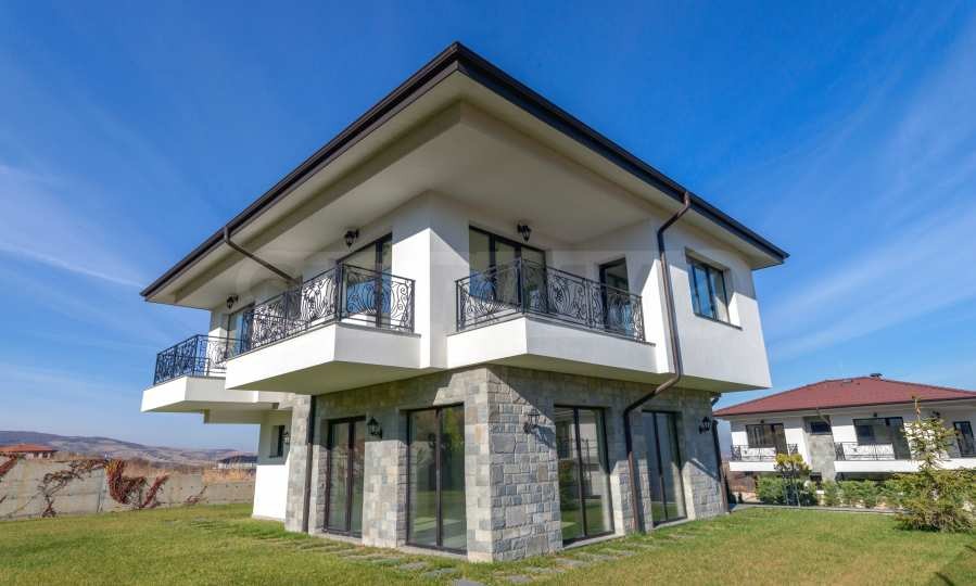 Продава КЪЩА, с. Марково, област Пловдив, снимка 2 - Къщи - 51310245