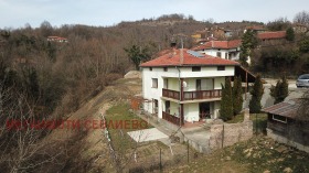 Casa Triavna, regiunea Gabrovo 1