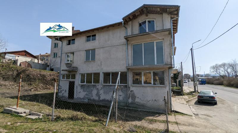 Продава  Къща област Кърджали , гр. Момчилград , 300 кв.м | 36702200 - изображение [2]