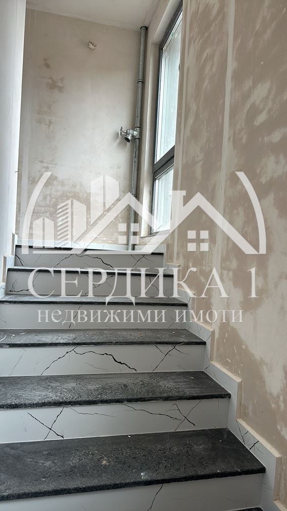 Продава  3-стаен град Благоевград , Освобождение , 87 кв.м | 52392359 - изображение [3]