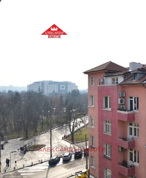 De vânzare  1 dormitor Sofia , Țentâr , 69 mp | 45963754