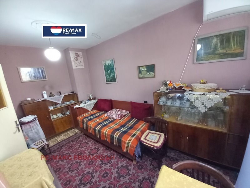 Продава 2-СТАЕН, гр. Разград, Абитрус, снимка 10 - Aпартаменти - 47133031