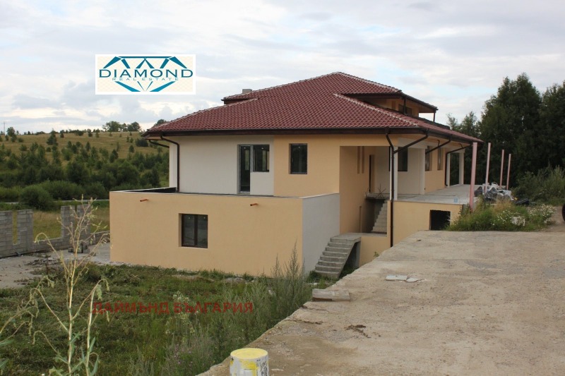 Продава 3-СТАЕН, гр. София, с. Бистрица