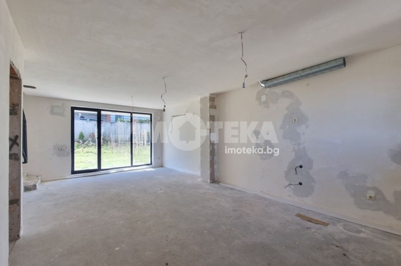 In vendita  3+ camere da letto Sofia , Boiana , 200 mq | 95858198