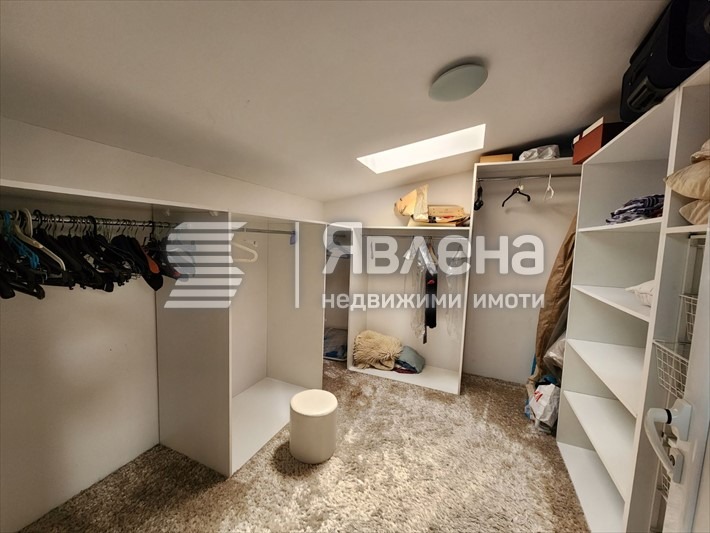 Продава МНОГОСТАЕН, гр. София, Център, снимка 14 - Апартаменти - 55996233