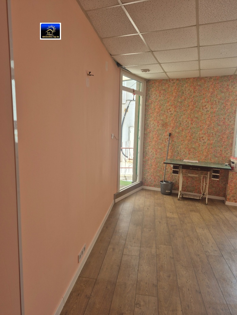 En venta  Oficina Dobrich , Tsentar , 30 metros cuadrados | 91652678 - imagen [5]