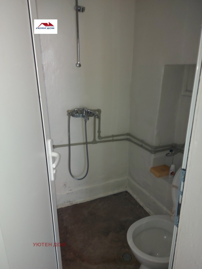 Продава КЪЩА, гр. Шумен, Добруджански, снимка 10 - Къщи - 53027283