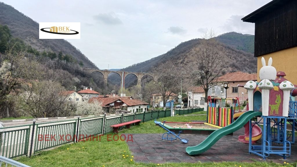 Продава КЪЩА, с. Буново, област София област, снимка 17 - Къщи - 54510899