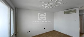 1 chambre Tri tchoutchoura - tsentar, Stara Zagora 1