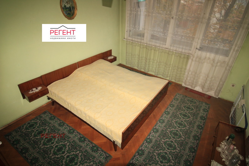 Продава 2-СТАЕН, гр. Габрово, Център, снимка 2 - Апартаменти - 52552613