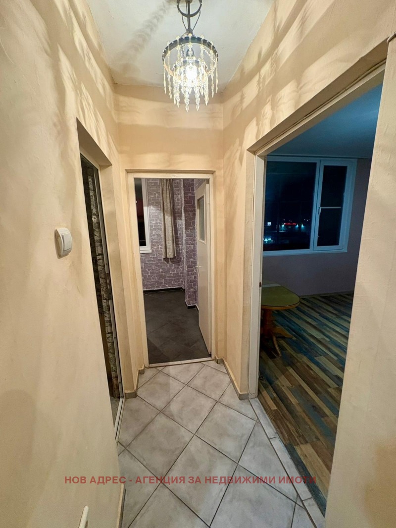 Продава 3-СТАЕН, гр. Търговище, Вароша, снимка 8 - Апартаменти - 52543634