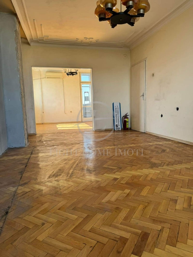 Na prodej  3 ložnice Plovdiv , Kjučuk Pariž , 104 m2 | 77000896