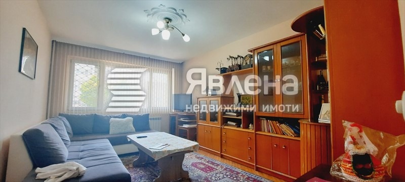 À venda  Mais de 3 quartos Varna , Tchataldja , 105 m² | 47397339