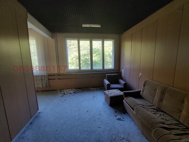 Продава ХОТЕЛ, с. Мишеморков хан, област Велико Търново, снимка 13 - Хотели - 52597240