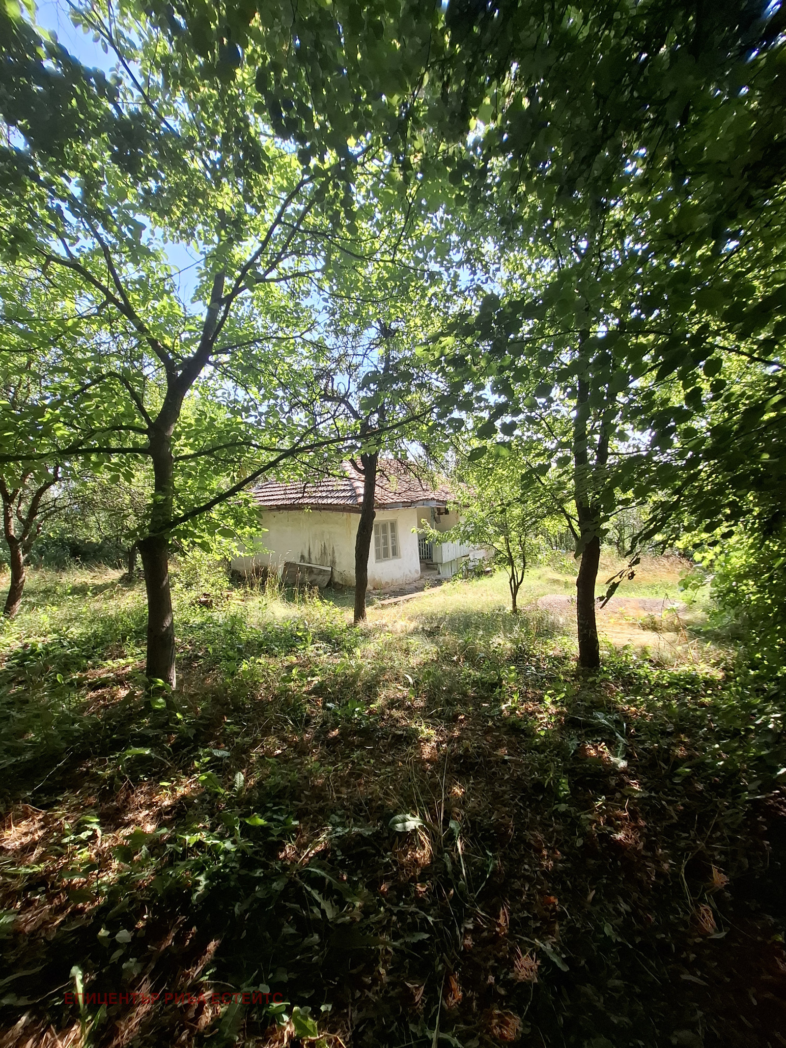 Продава КЪЩА, с. Лобош, област Перник, снимка 2 - Къщи - 55406827