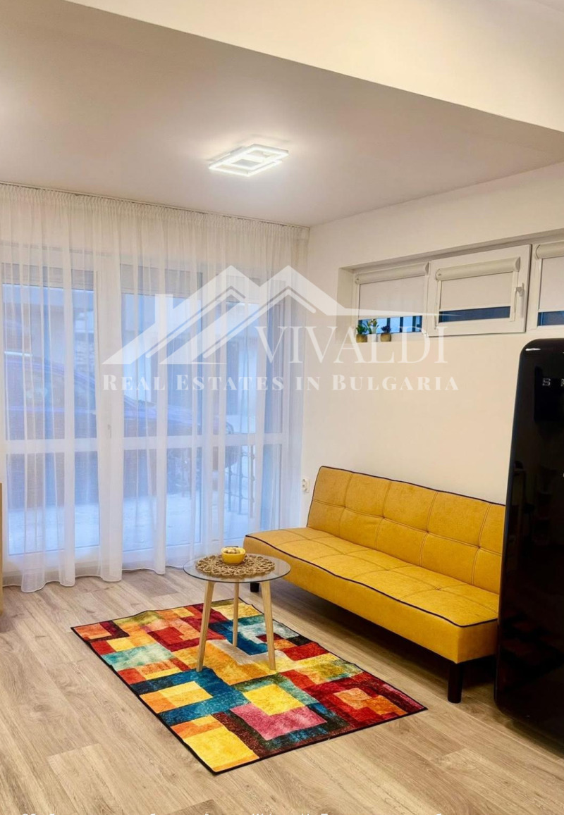 Продава 2-СТАЕН в град Варна, Център - 35 кв.м / 125 000 € » 244 478.75 лв., ВИВАЛДИ РИЪЛ ЕСТЕЙТ