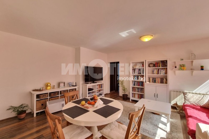 Продава МНОГОСТАЕН в град София, м-т Гърдова глава - 262 кв.м / 390 000 € » 762 773.70 лв., ИМОТЕКА