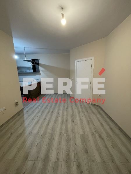 Продава  2-стаен град Бургас , Лазур , 70 кв.м | 39996331