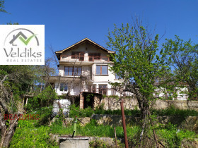 Hus Lozen, Sofia 1