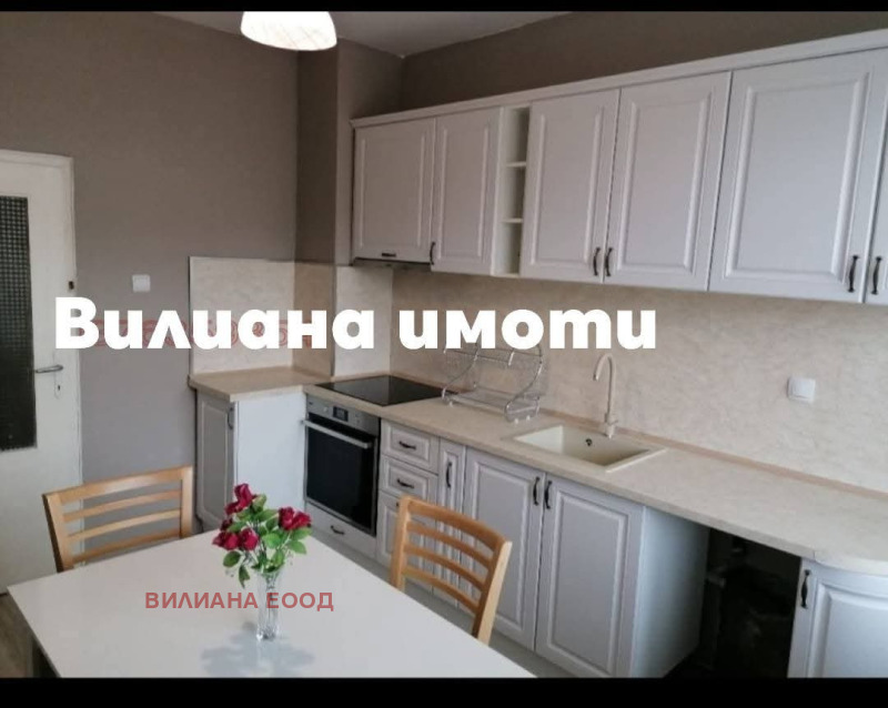 Продава 4-СТАЕН, гр. Велико Търново, Център, снимка 9 - Aпартаменти - 48993294