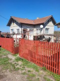Продава КЪЩА, област Добрич, с. Ведрина • 33000 € • 38962880 — Holmes.bg