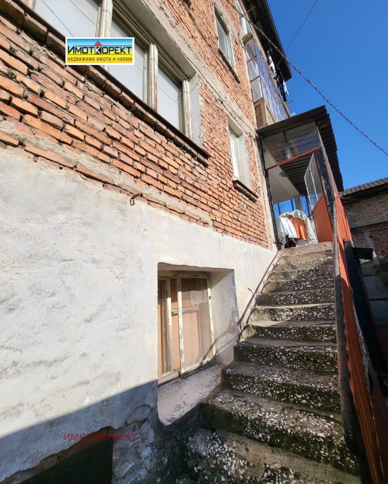 Продава ЕТАЖ ОТ КЪЩА в град Пазарджик, Център - 119 кв.м / 120 000 € » 234 699.60 лв., ИМОТ КОРЕКТ