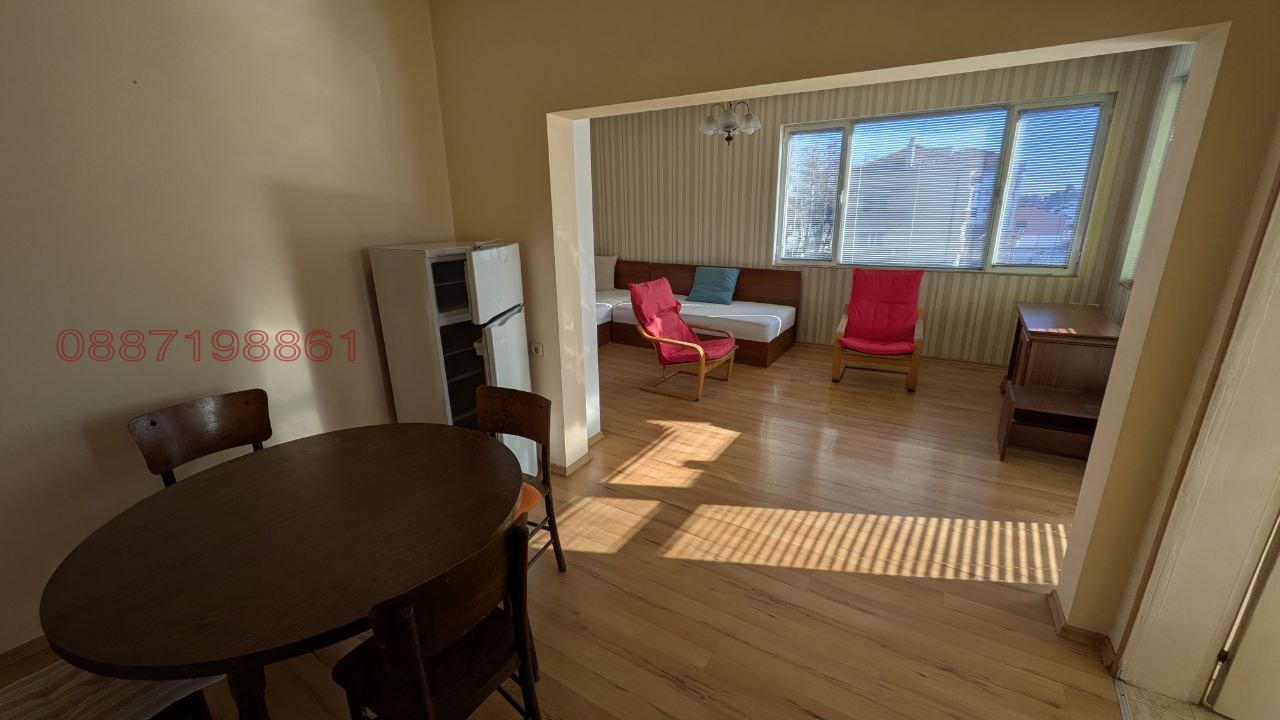 Продава МНОГОСТАЕН, гр. Пловдив, Младежки Хълм, снимка 2 - Апартаменти - 54597504