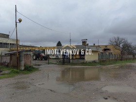 Budynek przemysłowy Dermanci, region Łowecz