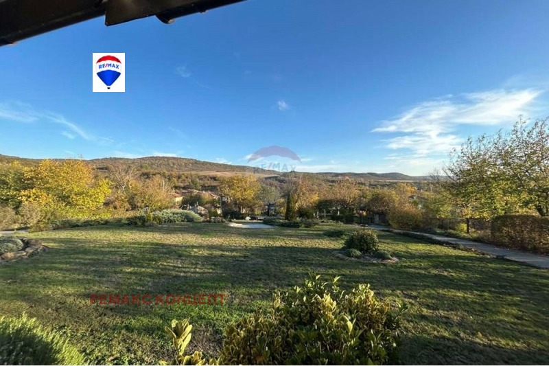 Продава ВИЛА, с. Овчарово, област Шумен, снимка 14 - Вили - 52640868