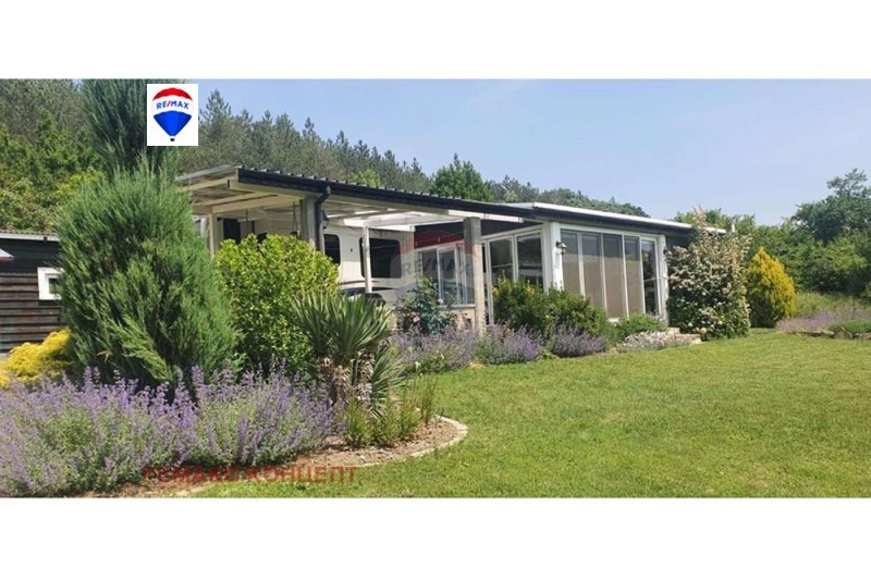 Продава ВИЛА, с. Овчарово, област Шумен